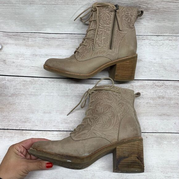 Sofft Brown Leather Flower Stamped Zip Ankle Heel Boot Shoes Womens US 7 M - Picture 4 of 13